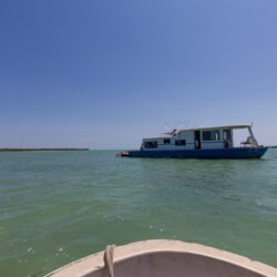 Mit dem Boot zum Boot